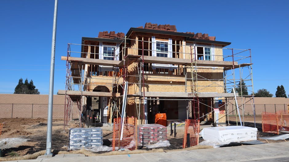 Strategic Moves: CoStar and Berkshire Hathaway's Major Investments in Homebuilding