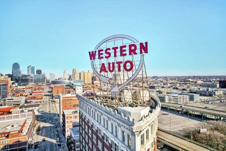 Missouri’s All-Star Lineup: Witt Jr, Wacha, and Walker Impacting Local Real Estate Dynamics