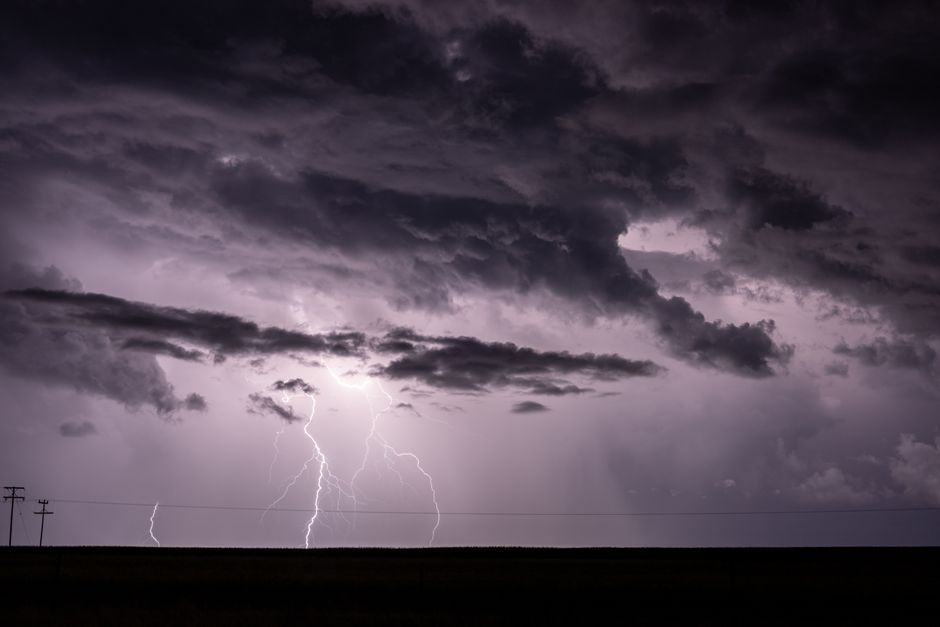 Legal Storm Brewing: Zillow's Litigation Threat Over Listing Policies Takes Center Stage