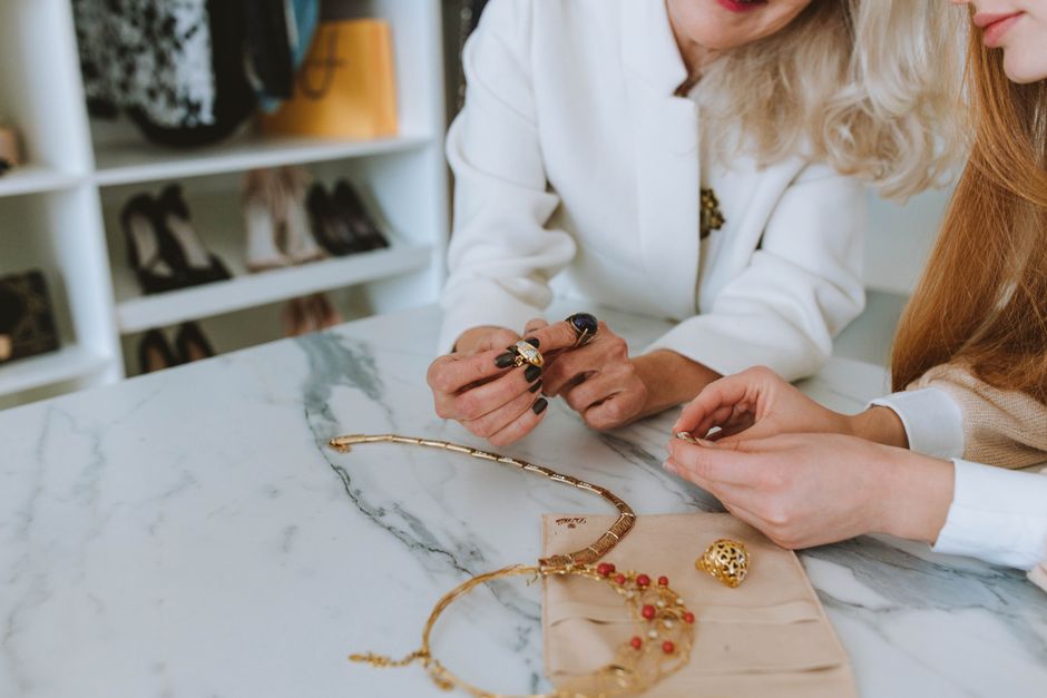 The Evolution of Luxury Shopping: How Quality, Transparency, and Personal Values are Redefining Jewelry Purchases